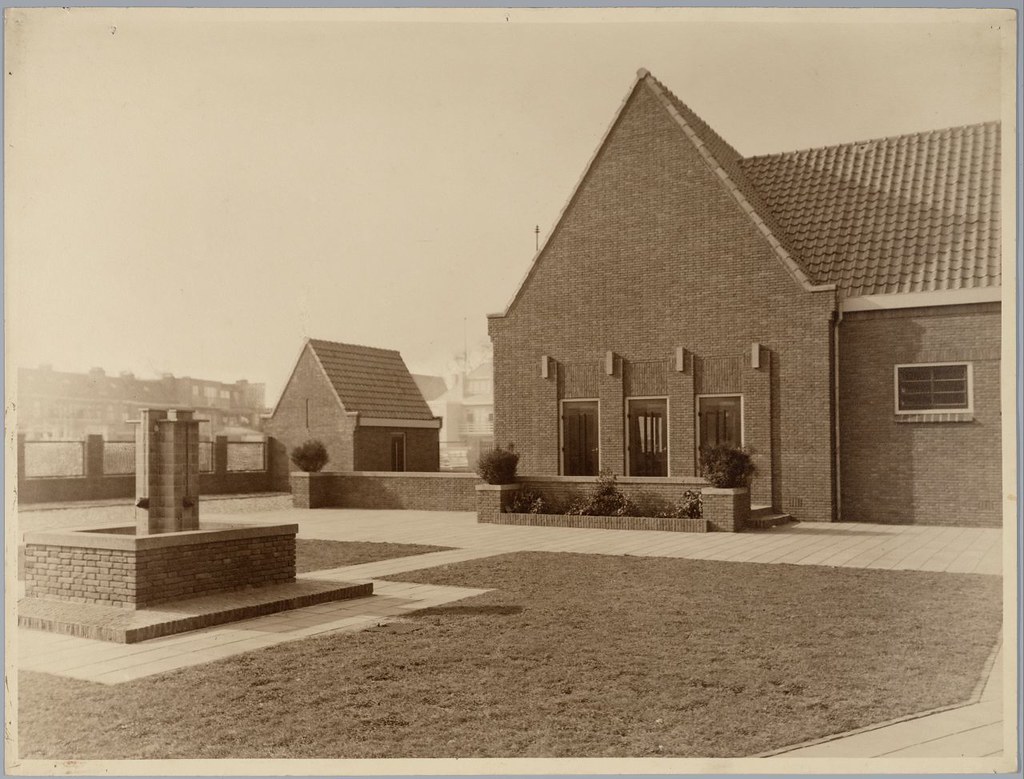 Schoolgebouw | School Building Haarlem
