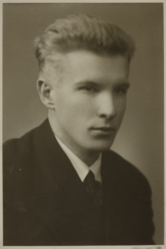 Eesti üliõpilaste seltsi "Veljesto" liige Franz Krillo-Aarnoja, portreefoto