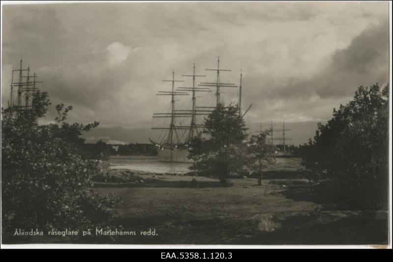 Laev teel Maarianhamina linna