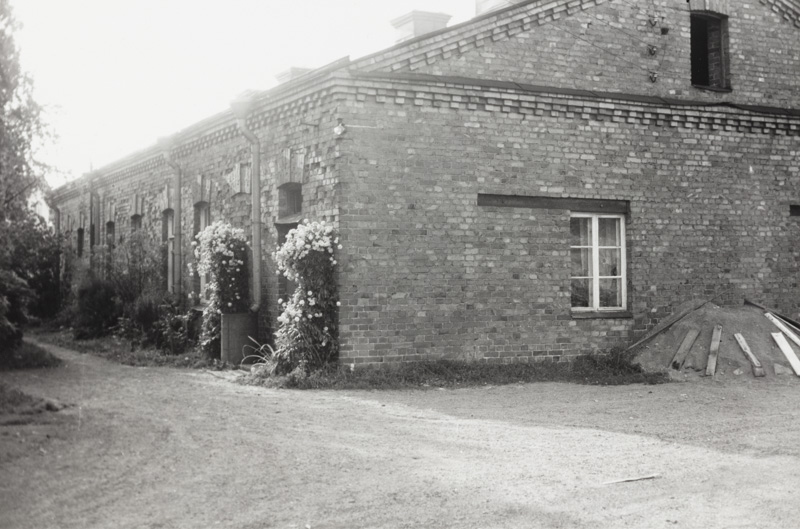 Asuinrakennus Iso-Heikkilässä 1960-luvun puolivälissä.; yleiskuva