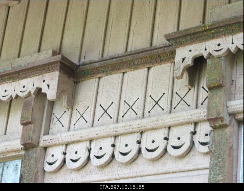 Kadrina raudteejaam. Puitornament. Detail.