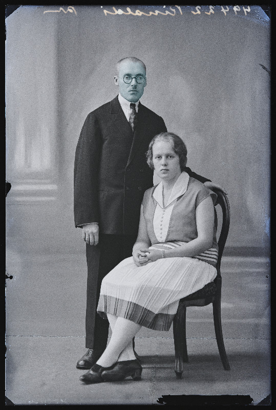 Rinaldi naisega.