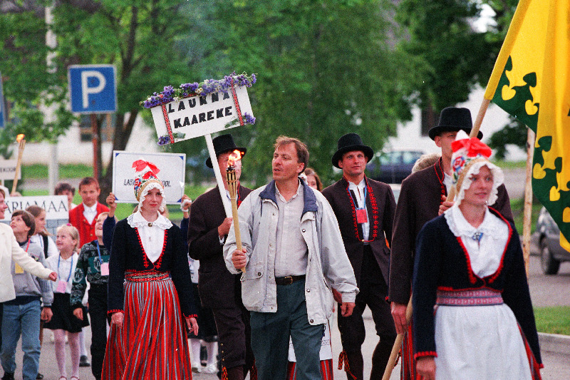 Rapla laulupeo rongkäik.