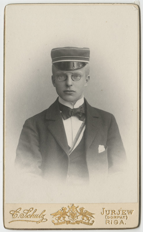 Korporatsiooni "Livonia" liige Gotthard von Vegesack, portreefoto