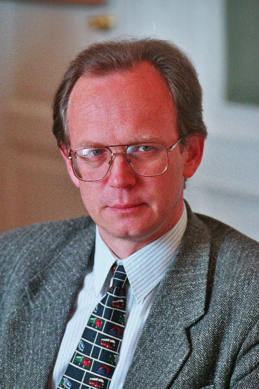 Nestor, Eiki - Riigikogu fraktsiooni Mõõdukad liige.