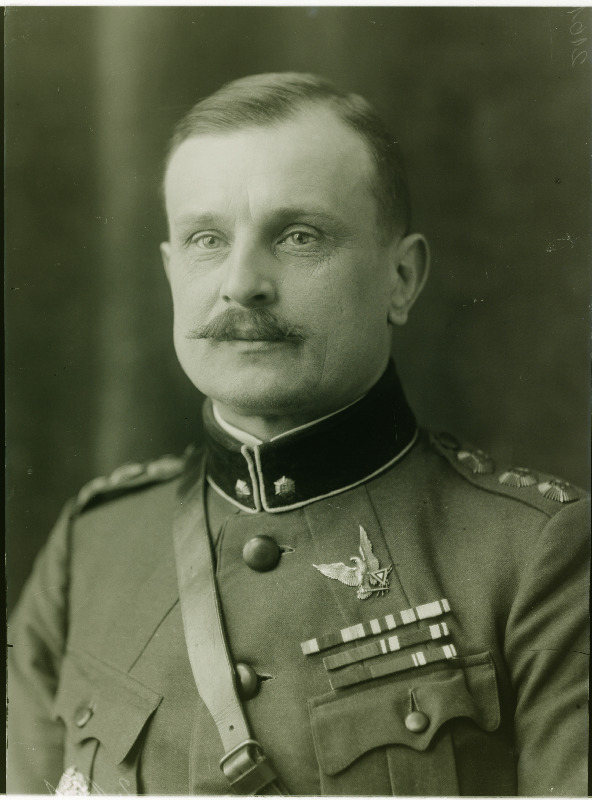 Sõjaminister kindralmajor Jaan Soots.