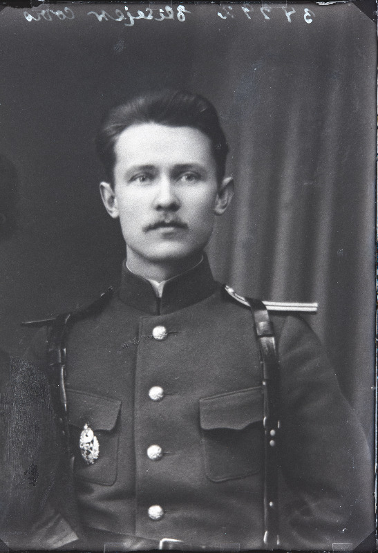 Sõjaväelane grupifotol, (02.12.1920 fotokoopia, tellija Elisejev).