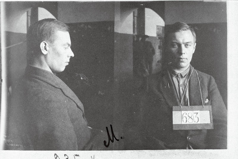 Illegaalse kommunistliku partei aktivist Pärnus Konstantin Juhani poeg Männikson vahistatuna.