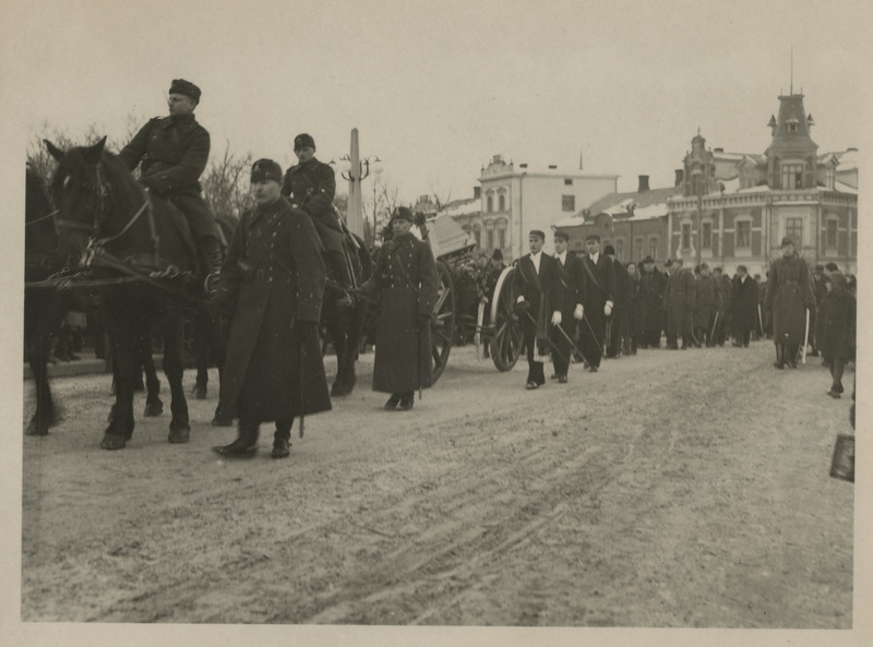 Georg Hugo Vestel, eesti poliitiku, pedagoogi, ettevõtja ja sõjaväelase, ärasaatmine viimsele teekonnale Tallinnas, foto