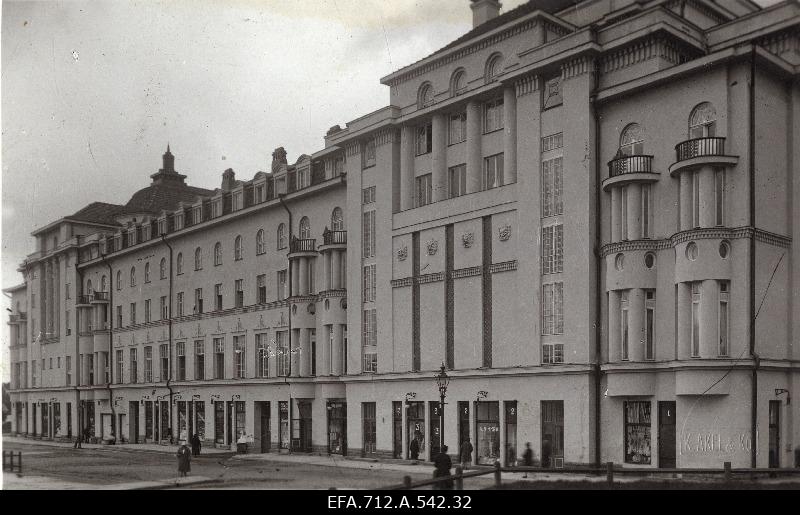 Vaade Estonia teatri tagaküljele.