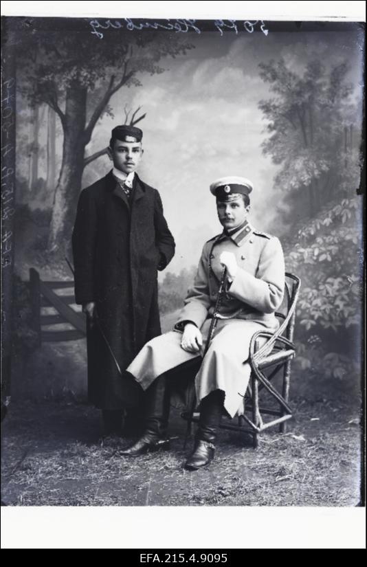 Karl (Carl Robert) Heimberg ja tsaariarmee leitnant Johan Laidoner.