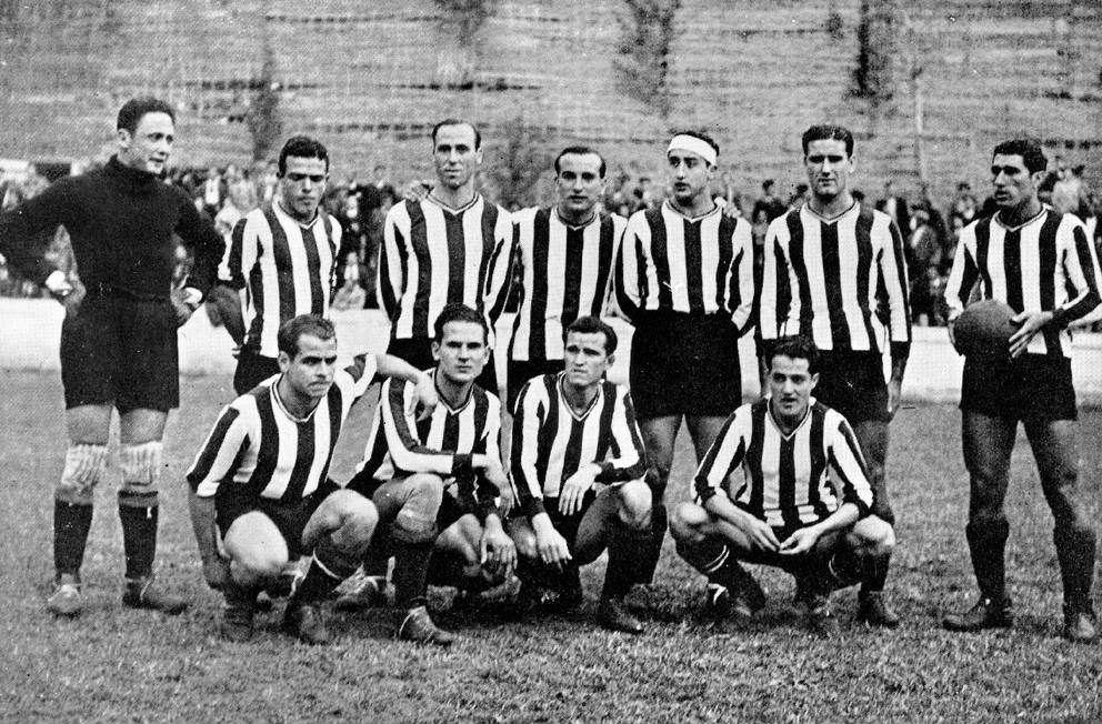 [Girona F.C.] - Group portrait of the players of the Girona F.C.