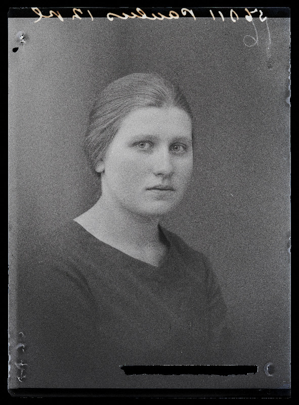 Erna Paulus, (Rõusa, Särghaua).