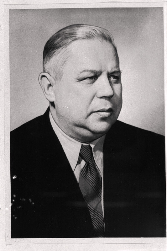 Hendrikson, A.A.- NSV Liidu Ülemnõukogu saadik.