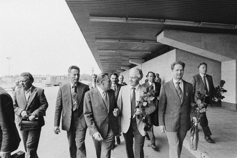 Islandi Vabariigi Ühendatud Althingi delegatsioni vastuvõtt Tallinna lennujaamas.