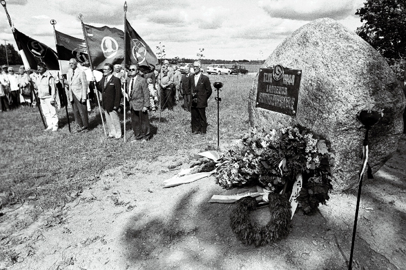 II Maailmasõjas langenud Soomes väljaõppe saanud Eesti vabatahtlikele e. soomepoistele mälestuskivi avamine Pilkal.