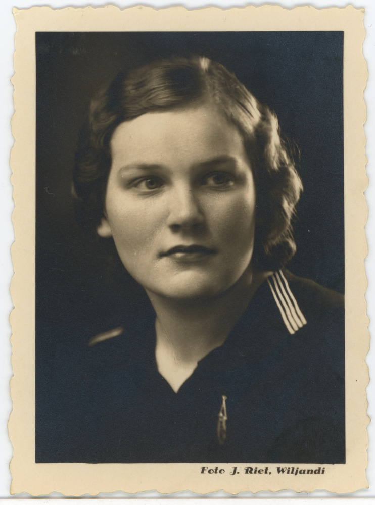 Määratlemata noor naine