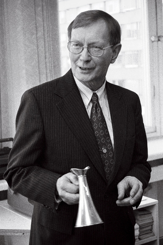 1996.aasta pressisõbralikum poliitik Tunne Kelam.