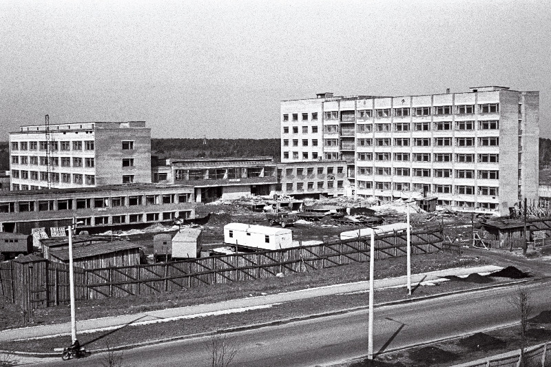 Vaade sünnitushaigla ehitusele Karl Marxi prospektil.