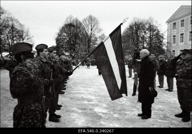 Piirivalve lipu pühitsemine Toompeal.