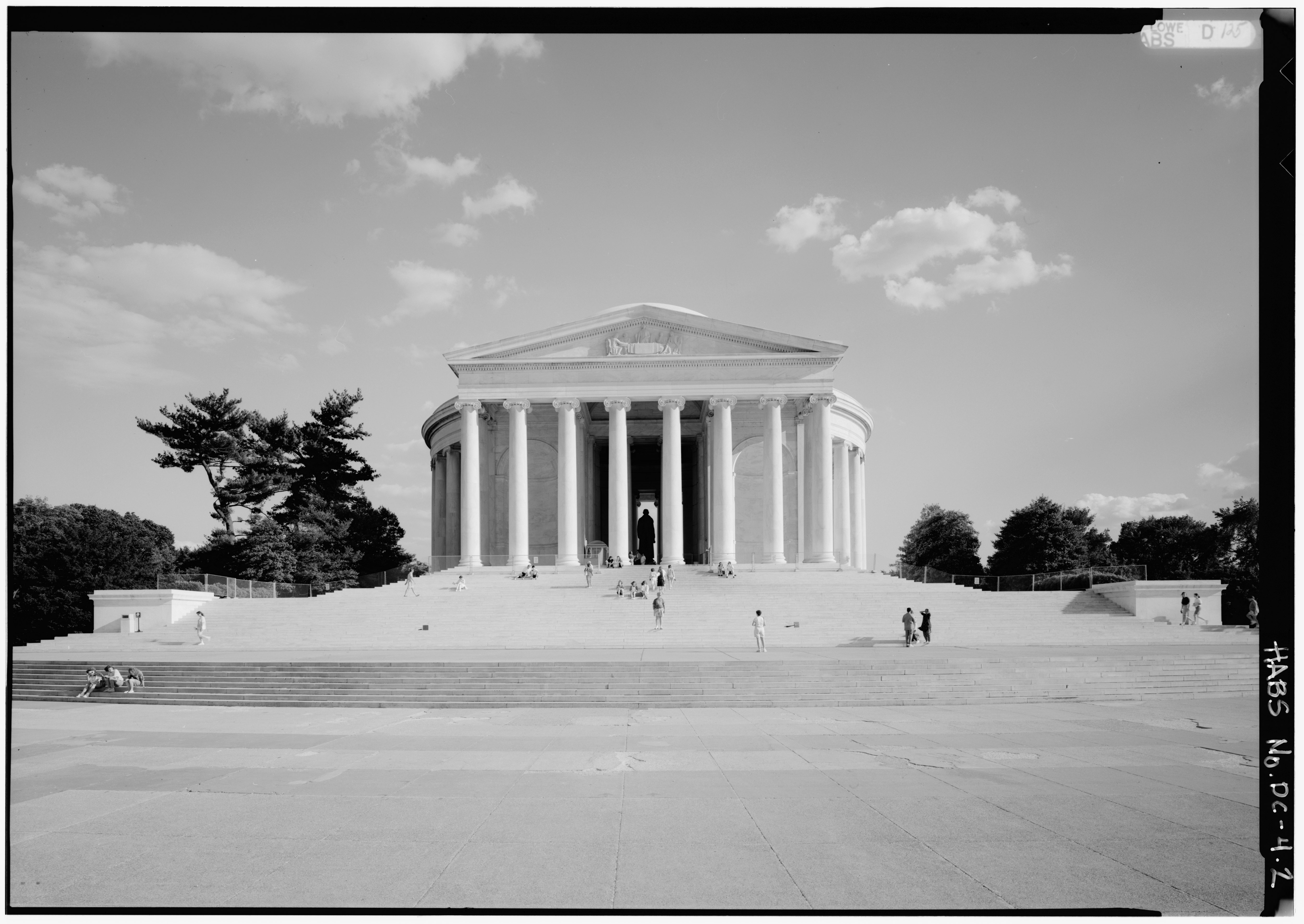 North elevation. 4 June 1991. - Jefferson Memorial, East Potomac Park, Washington, District of Columbia, DC