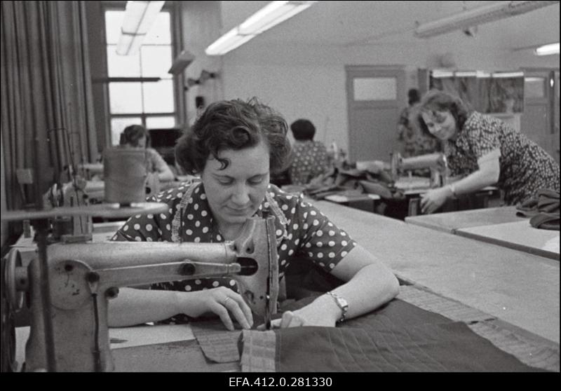 ENSV Teatriühingu Tööstuskombinaadis