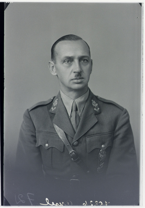 Sõjaväe Varustusvalitsuse tehnikalao ülem major Jaan Aksel.