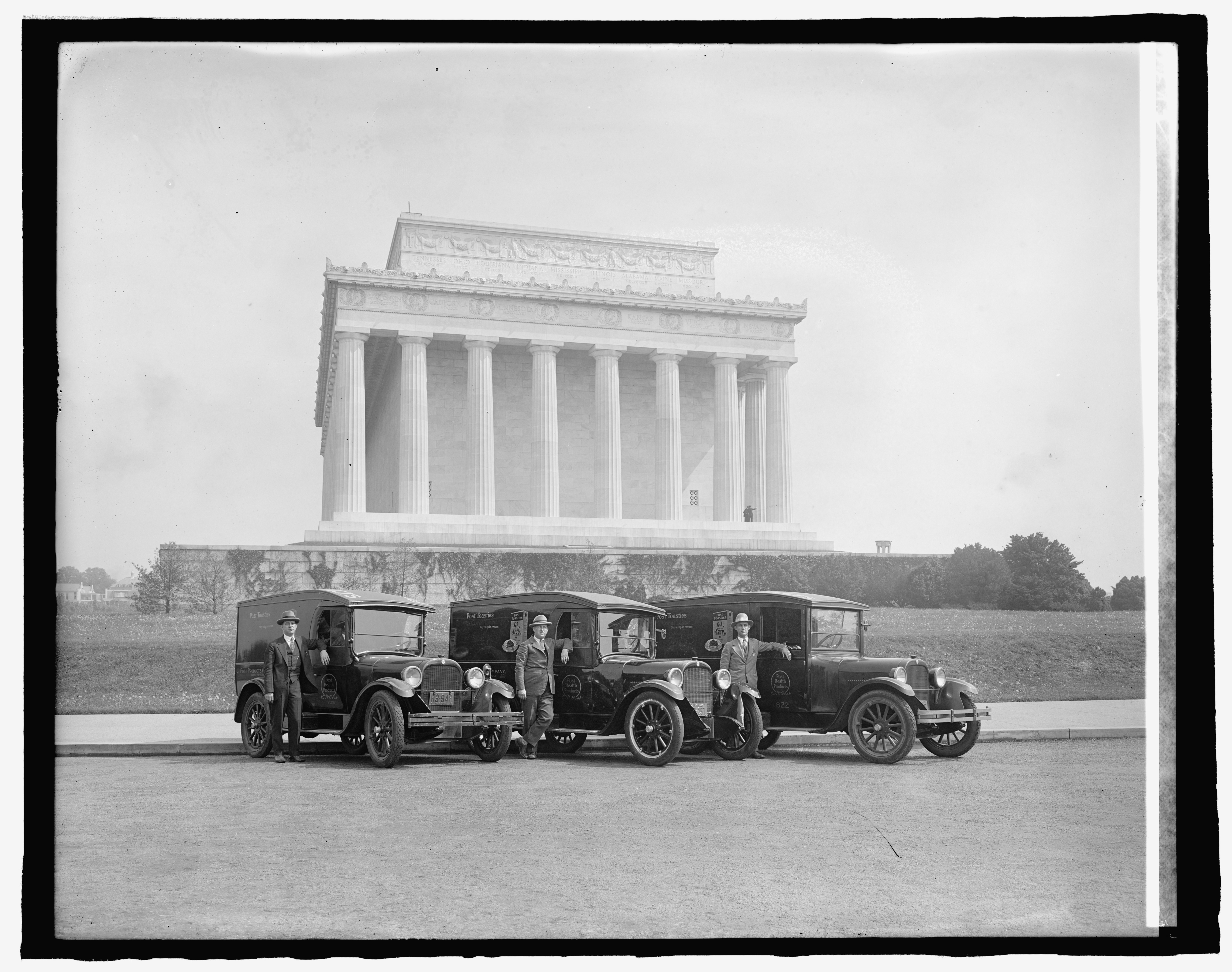 Post Products Co., (Lincoln Memorial, Washington, D.C.) LCCN2016825939 - Title: Post Products Co., [Lincoln Memorial, Washington, D.C.]
Abstract/medium: 1 negative : glass ; 8 x 10 in. or smaller