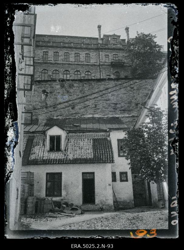 Tallinn. Rataskaevu 22/ 24 Vaade Toompea tugimüürile
