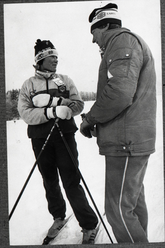 Laskesuusataja Kaija Parve ja tema treener Tõnu Pääsuke.