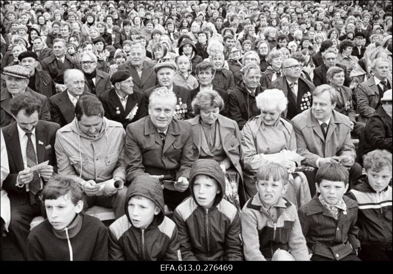 Sindi-150, pidustused.