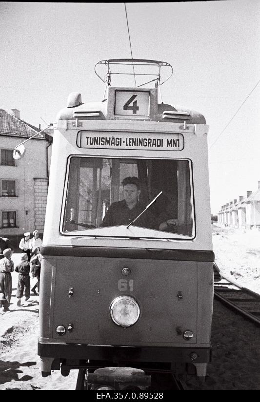 Tramm nr.4 eestvaade.