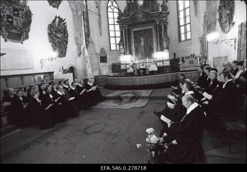 Eesti Evangeelse Luterliku kiriku vaimulikkond Toomkirikus.