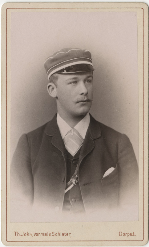 Korporatsiooni "Livonia" liige Ernst Hartmann, portreefoto