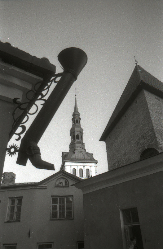 Saapakujuline sepis vanalinnas.