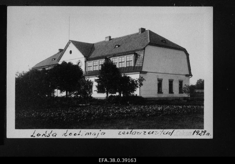 Loksa koolimaja.