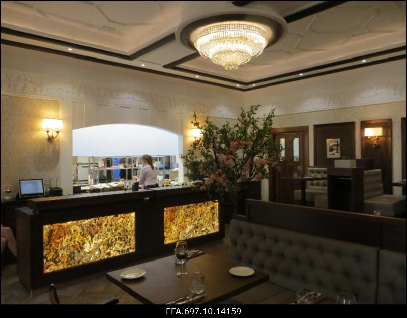 Taagepera mõisa peahoone sisevaade. Söögisaal.