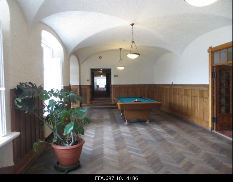 Taagepera mõisa peahoone. Sisevaade.