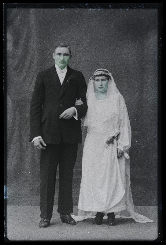 Noorpaar, Tõnis Mölter abikaasaga.
