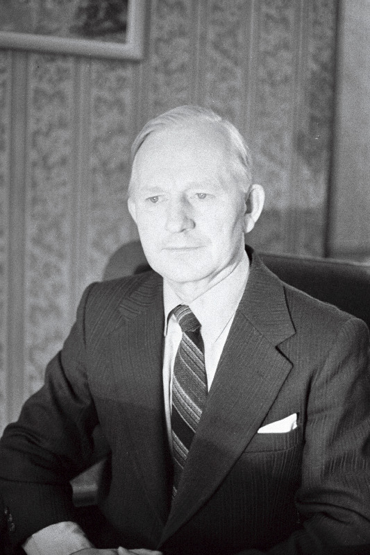 Koit, Ülo - Väliseestlastega Kultuurisidemete Arendamise Ühingu esimees.