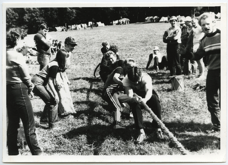 EÜE-85 Viru regiooni kokkutulek Mustjärvel II. Vao rühm köieveoul