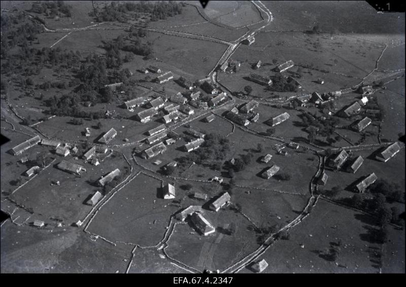Väike-Pakri Suur küla lennuvaade.