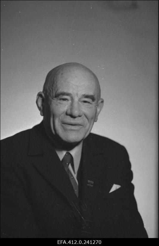 Eesti NSV Teaduste Akadeemia Zooloogia ja Botaanika Instituudi direktor akad Harald Haberman.