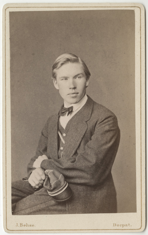 Korporatsioon "Estonia" liige Eduard Tomberg, portreefoto