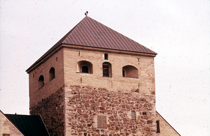 Turun linna, länsitornin yläosa; ulkokuva