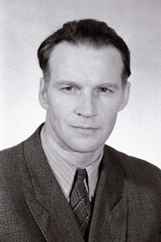 Eesti NSV Ülemnõukogu saadikukandidaat Naan, Gustav Johani poeg.