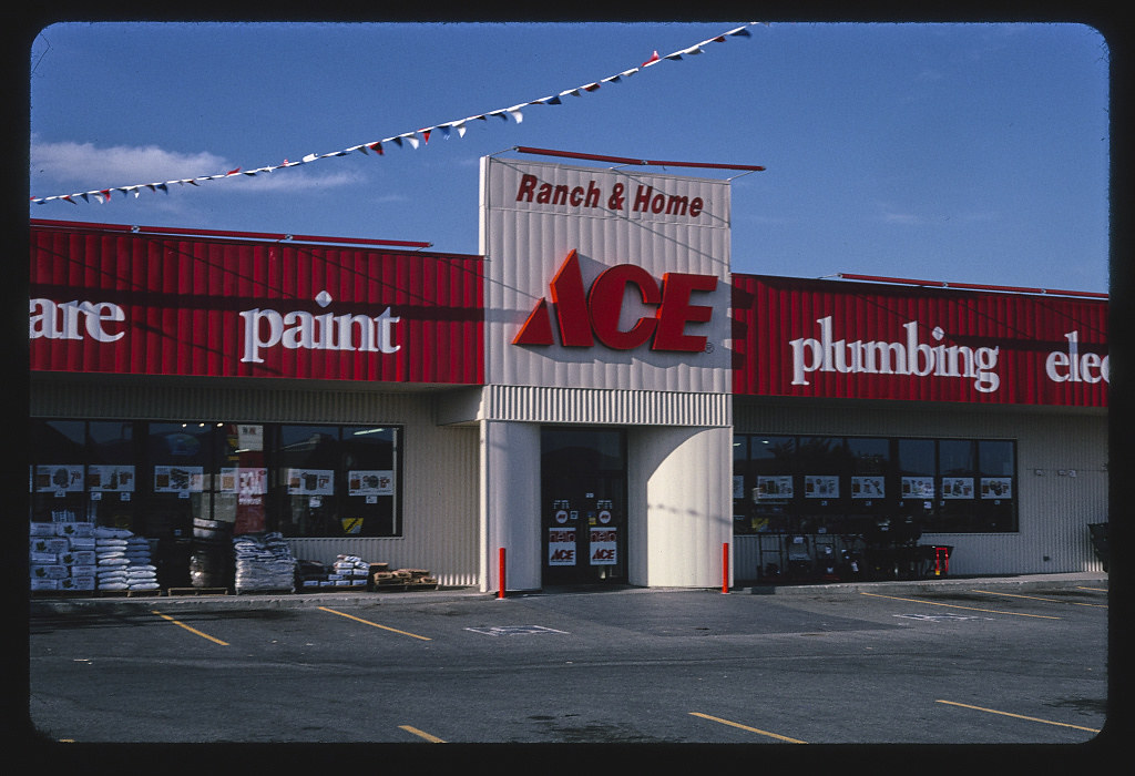 ACE Hardware, Post Falls, Idaho (LOC)