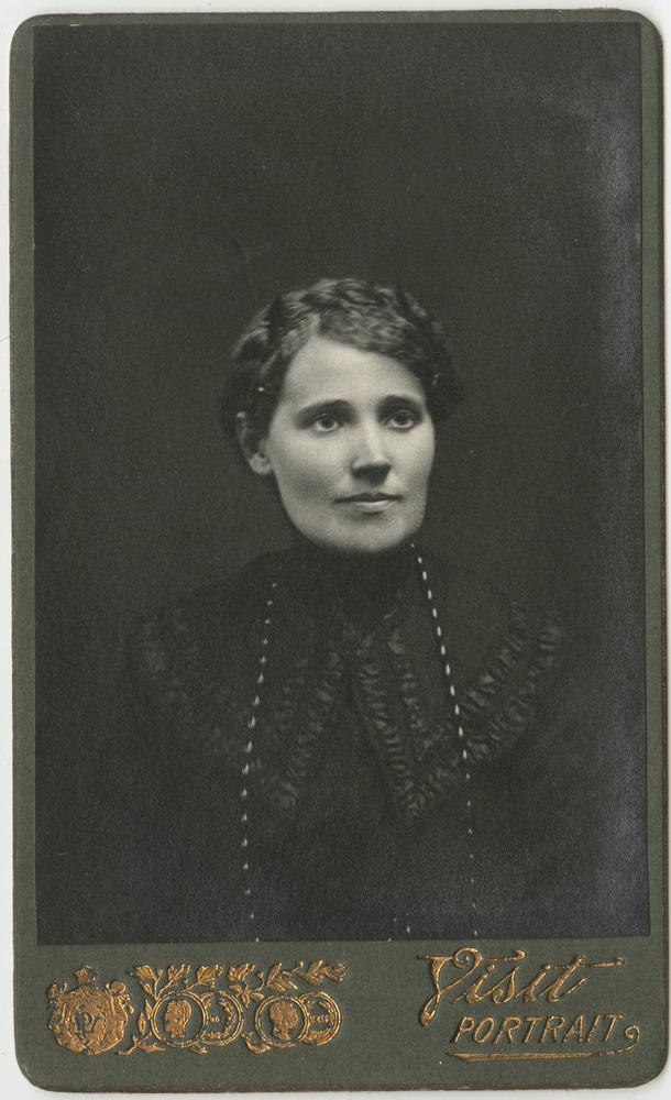 Tuvastamata naisterahvas, portreefoto