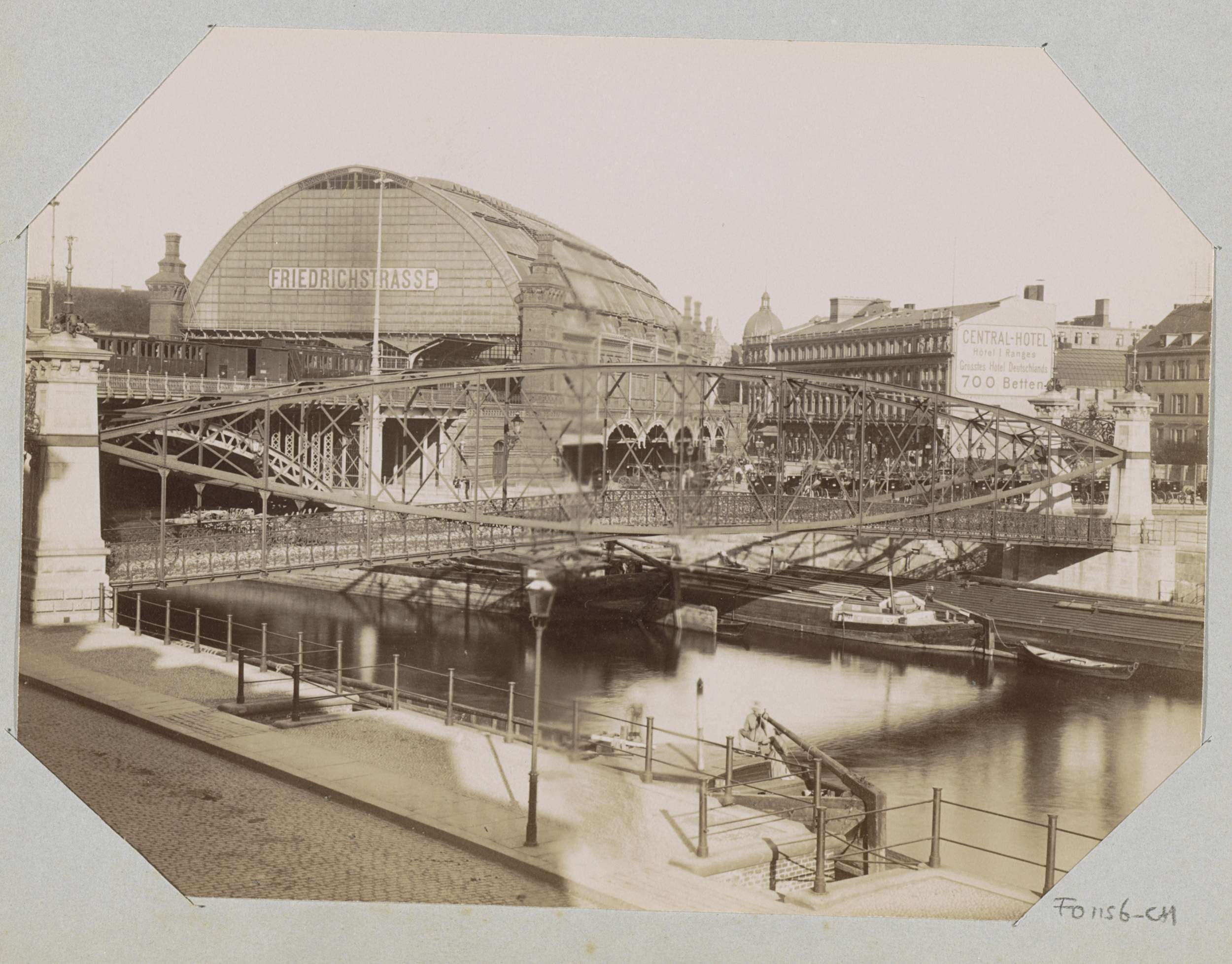 Berlijn, station Friederichstrasse