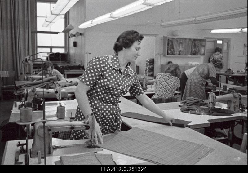 ENSV Teatriühingu Tööstuskombinaadis